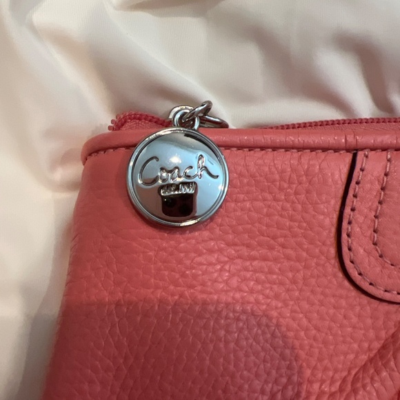 Coach clutch with strap - Picture 2 of 4